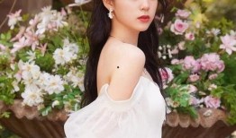 欧阳娜娜每日吃瓜