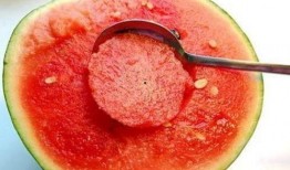 吃瓜人是眼前人,吃瓜人视角下的生活百态