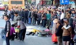 洛阳吃瓜被撞,一幕惊心动魄的碰撞瞬间