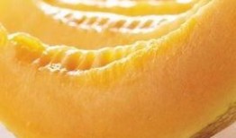 虚火吃哈密瓜,夏日清凉养生新选择