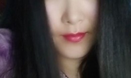 爱心拥抱吃瓜,共享甜蜜吃瓜时光