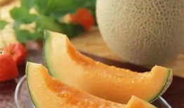 虚火吃哈密瓜,夏日清凉养生新选择