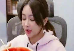 吃瓜直播小妹,揭秘网红直播背后的故事