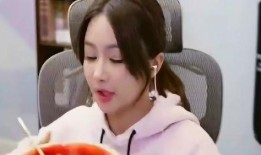吃瓜直播小妹,揭秘网红直播背后的故事