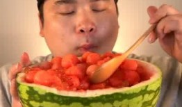 超大号吃瓜勺,超大号吃瓜勺的奇幻之旅