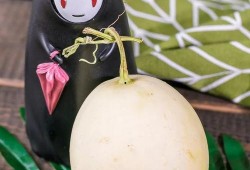 爱心拥抱吃瓜,共享甜蜜吃瓜时光