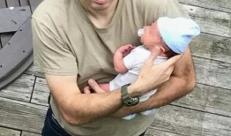 外国枪击吃瓜被杀