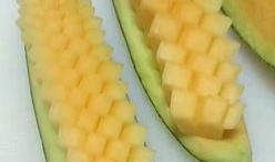 小孩吃中药也吃哈密瓜,儿童健康饮食新选择